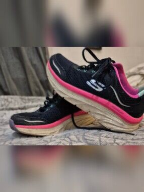 Skechers Women's Navy Athletic Sneakers with Pink Accent